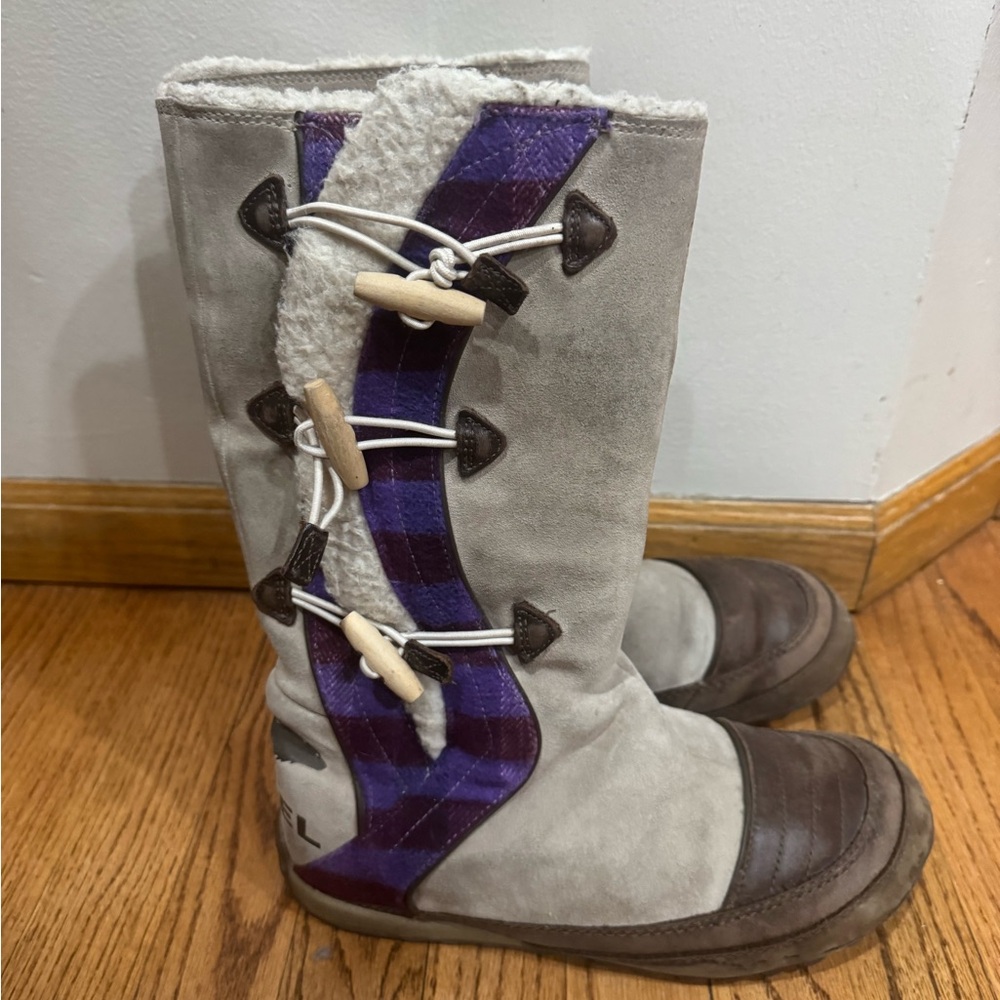 Sorel Women's Gray & Purple Winter Rain Boots